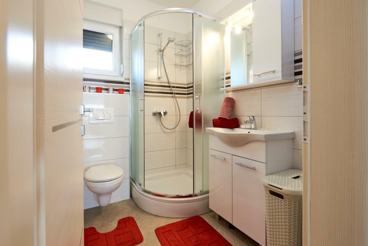 Apartment Misic Trogir Eksteriør bilde